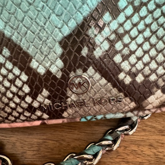 Michael Kors Slater Leather Ocean Blue Multi Snake Print Sling Pack MSGR Bag NWT - Picture 8 of 11